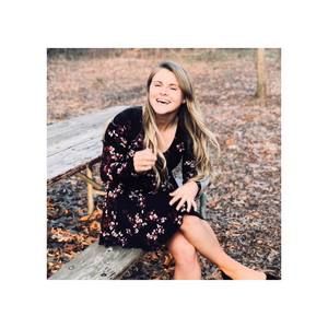 Meet your Posher, Julianna